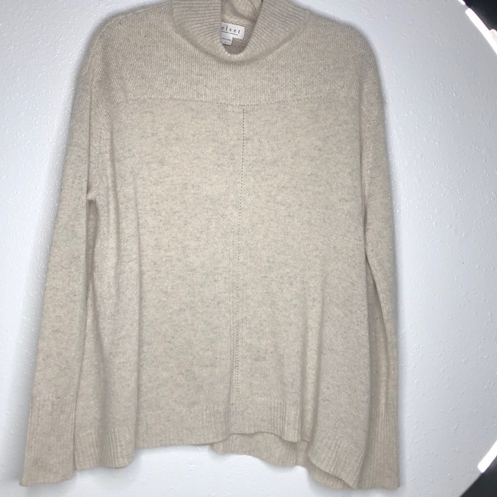 Cashmere sweater